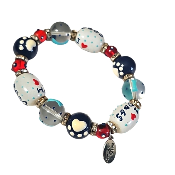 Kate&Macy 'I❤️Dogs' Beaded Bracelet with Heart Accents - Picture 1 of 5